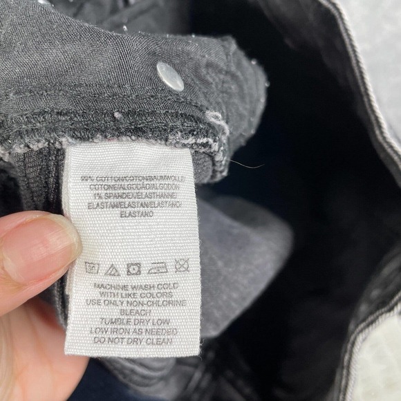 Free People Jeans Size 26 Cropped Black Washed Faded Fray Raw Hem - Picture 7 of 8